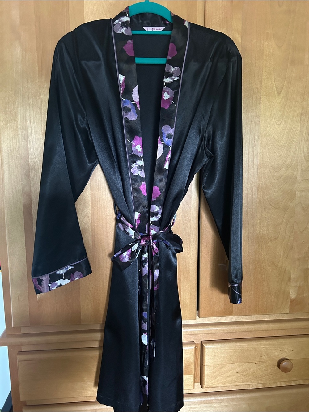 per una Black Satin Robe with Purple & White Floral Trim